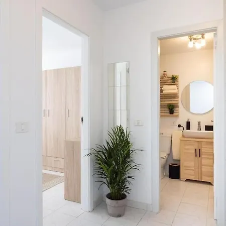 Ocean Breeze,pool,easy Parking,chill Out Daire